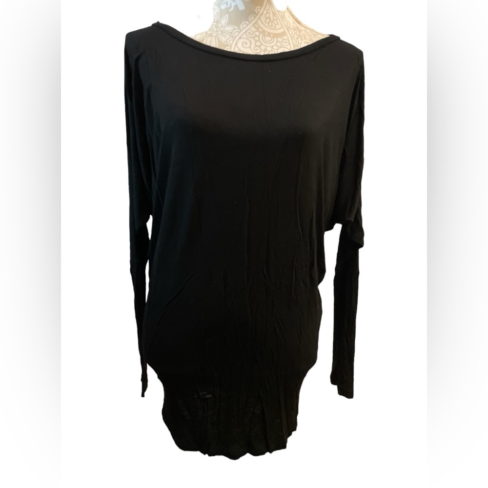Leshop Women’s Size Medium Black Long Sleeve Top
